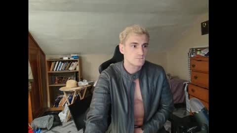 Snapshot of iamtommyparker chatting on November 4, 10:09 pm iamtommyparker online show from November 4, 10:09 pm