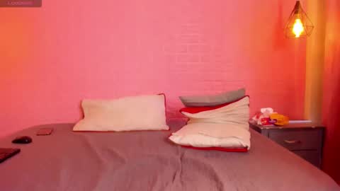 Ian Aleandra online show from January 6, 2:21 pm