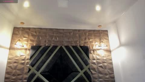 IAN CASTILLO online show from February 9, 11:14 am