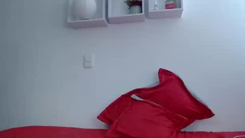 ian_taylor_xxx online show from December 4, 6:06 pm