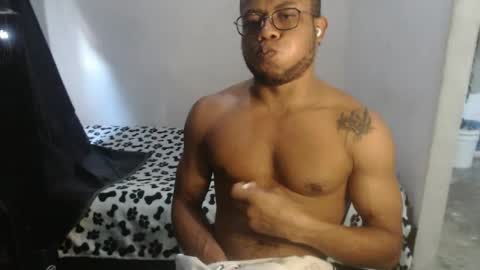 ian_tuner online show from June 29, 9:59 pm