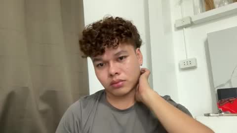 ian_virgo online show from January 8, 4:48 am