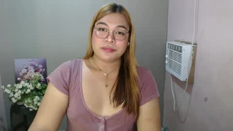 Snapshot of iana_whorexxx chatting on December 4, 1:20 pm iana online show from December 4, 1:20 pm