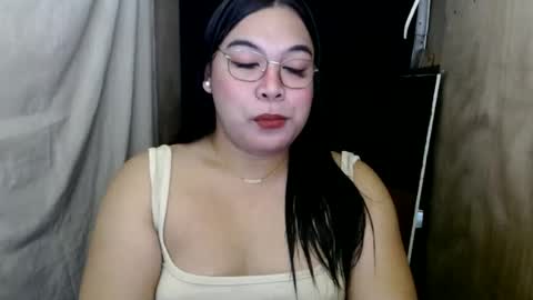 Snapshot of iana_whorexxx chatting on September 13, 11:43 am iana online show from September 13, 11:43 am