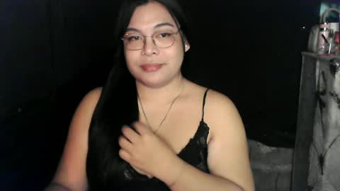 Snapshot of iana_whorexxx chatting on June 13, 7:39 am iana online show from June 13, 7:39 am