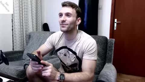 Snapshot of ianandersson27 chatting on January 6, 2:58 am Ian Andersson online show from January 6, 2:58 am
