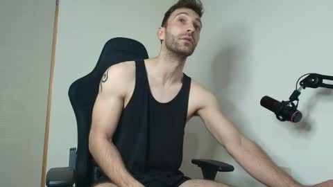 Snapshot of ianandersson27 chatting on May 5, 5:04 am Ian Andersson online show from May 5, 5:04 am
