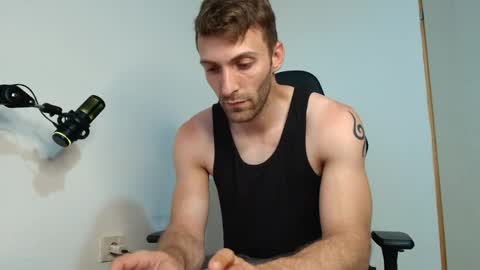Snapshot of ianandersson27 chatting on May 25, 9:32 pm Ian Andersson online show from May 25, 9:32 pm