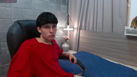 ian online show from October 15, 2:11 am