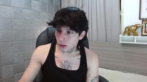 ian online show from December 17, 9:37 am