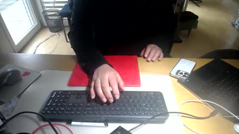 iandy12 online show from February 3, 1:05 pm