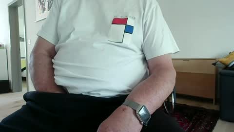 iandy12 online show from June 18, 3:38 pm