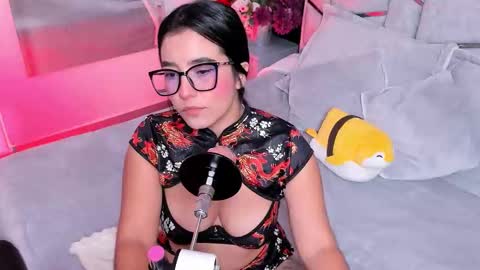 Snapshot of ibbiebennett chatting on October 15, 4:12 am Ibbie Bennett online show from October 15, 4:12 am