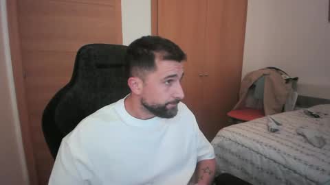 iberian_macho online show from October 18, 9:48 pm