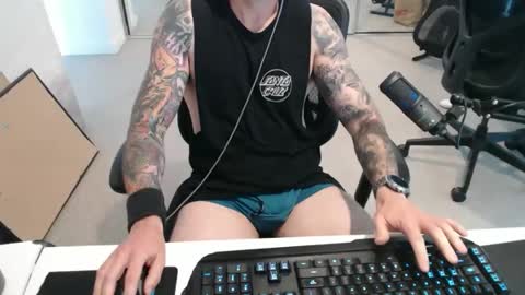 Snapshot of ic987 chatting on February 16, 1:24 am ic987 online show from February 16, 1:24 am