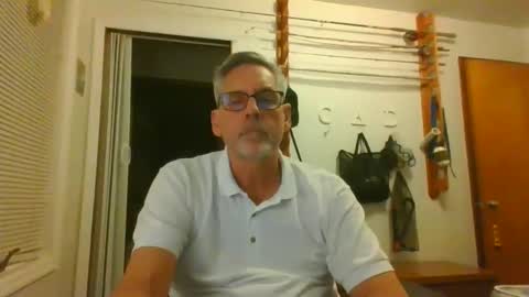 Snapshot of icanhelpu43 chatting on January 15, 5:19 am icanhelpu43 online show from January 15, 5:19 am