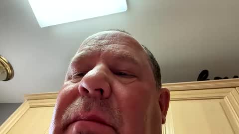 icanmakeyousquirt69 online show from May 8, 6:13 pm