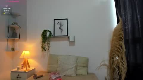 Snapshot of ice_y_abigail chatting on November 11, 12:05 pm ice_y_abigail online show from November 11, 12:05 pm