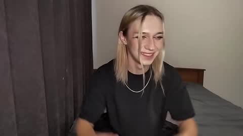 Jade online show from November 20, 12:49 pm