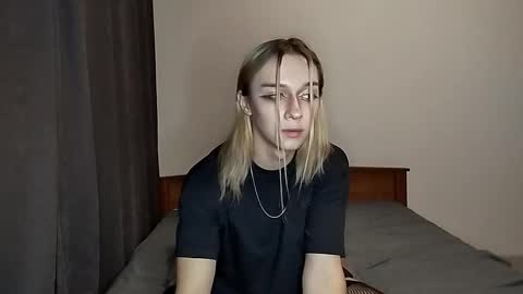 Jade online show from November 22, 3:22 pm