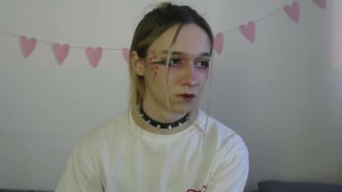 Jade online show from March 18, 2:42 pm