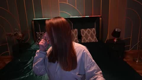 Danielle online show from November 14, 1:32 pm