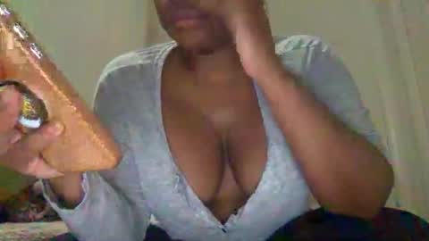 Snapshot of icedcoffeex chatting on April 21, 8:01 pm icedcoffeex online show from April 21, 8:01 pm