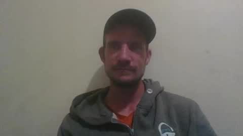 icetwerller online show from November 11, 3:39 am