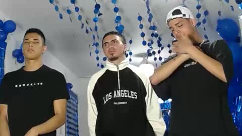 THOMAS AND DAMIAND online show from December 28, 6:18 pm