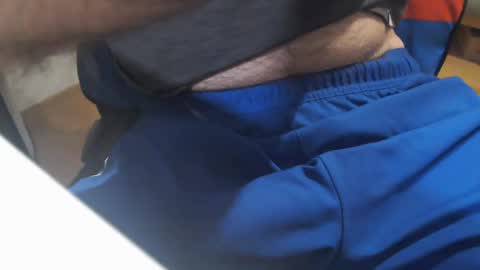 Snapshot of icky_thumps chatting on December 21, 6:52 am icky_thumps online show from December 21, 6:52 am