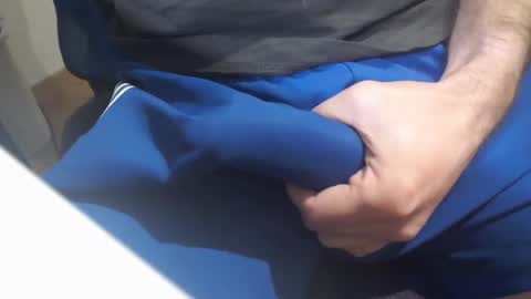 Snapshot of icky_thumps chatting on December 24, 5:49 am icky_thumps online show from December 24, 5:49 am