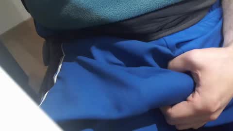 Snapshot of icky_thumps chatting on January 19, 1:21 am icky_thumps online show from January 19, 1:21 am