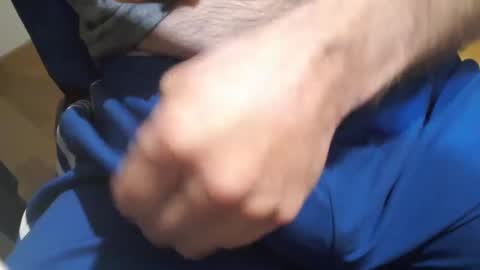 Snapshot of icky_thumps chatting on January 25, 6:12 am icky_thumps online show from January 25, 6:12 am