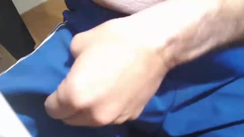 Snapshot of icky_thumps chatting on February 8, 6:12 am icky_thumps online show from February 8, 6:12 am