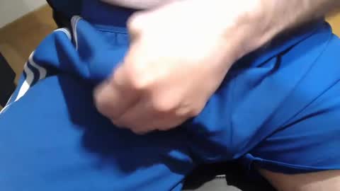 Snapshot of icky_thumps chatting on March 4, 5:42 am icky_thumps online show from March 4, 5:42 am