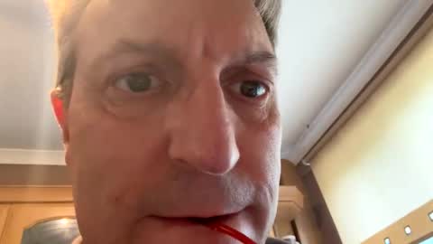 icums4u online show from October 9, 1:42 pm