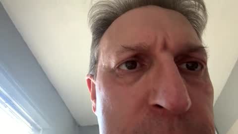 icums4u online show from March 31, 4:18 pm