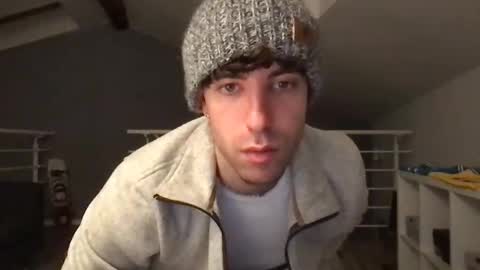 Snapshot of icyninesix chatting on January 5, 8:31 pm icyninesix online show from January 5, 8:31 pm