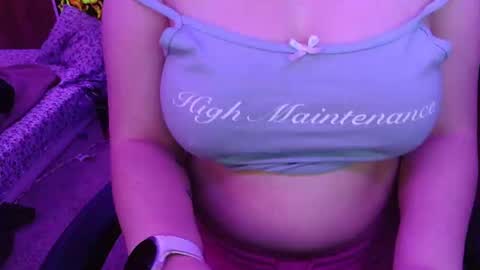 Snapshot of idamilliscent chatting on March 14, 2:06 am idamilliscent online show from March 14, 2:06 am