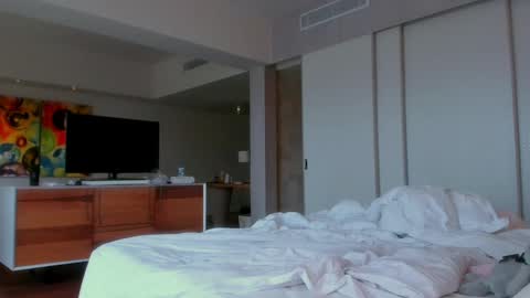 Moni online show from January 27, 4:09 am