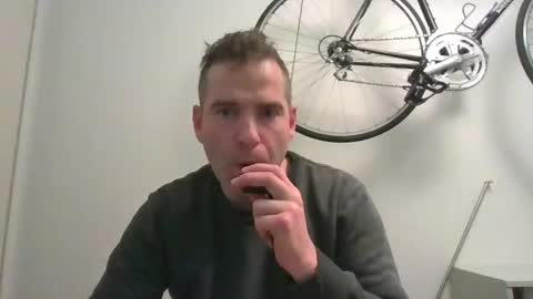 Snapshot of idontknowwhy1 chatting on December 31, 5:11 am idontknowwhy1 online show from December 31, 5:11 am