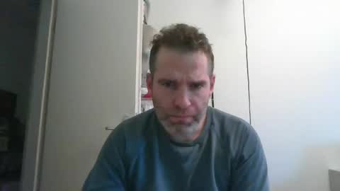 Snapshot of idontknowwhy1 chatting on January 27, 8:07 am idontknowwhy1 online show from January 27, 8:07 am