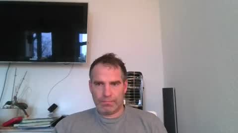 Snapshot of idontknowwhy1 chatting on December 3, 8:34 am idontknowwhy1 online show from December 3, 8:34 am