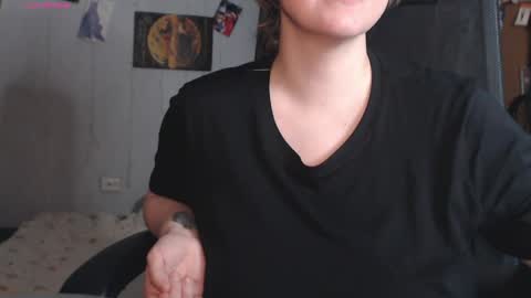 Saya online show from March 8, 9:40 pm