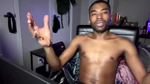 Snapshot of idropbabies chatting on December 30, 4:20 am UNO online show from December 30, 4:20 am