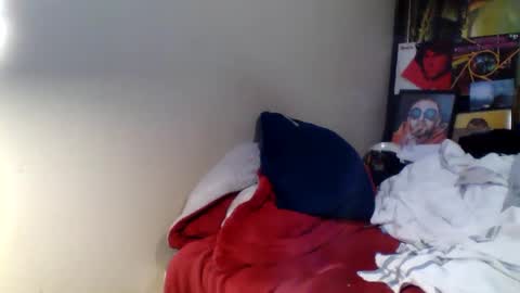 Snapshot of ifoundthegspot chatting on February 3, 7:24 am Darthmark420 online show from February 3, 7:24 am