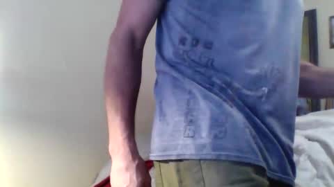 Snapshot of ifoundthegspot chatting on February 14, 9:17 am Darthmark420 online show from February 14, 9:17 am