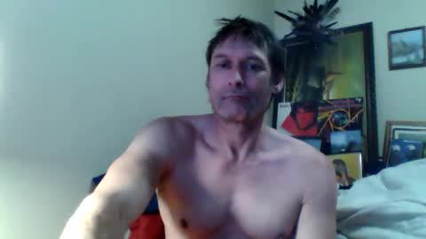 Snapshot of ifoundthegspot chatting on March 16, 5:44 am Darthmark420 online show from March 16, 5:44 am