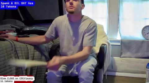 Snapshot of igetherwetter chatting on December 24, 7:22 pm Amiri Roue online show from December 24, 7:22 pm