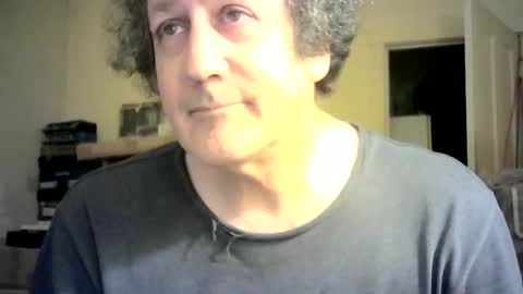 Snapshot of ignoredlittlestloser chatting on December 31, 6:59 am ignoredlittlestloser online show from December 31, 6:59 am